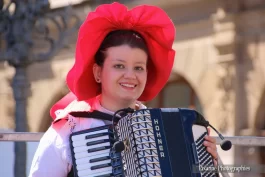 France, Alsace, Strasbourg, Groupe Folklorique les Coquelicots, Alsacienne, Pixanne Photographies